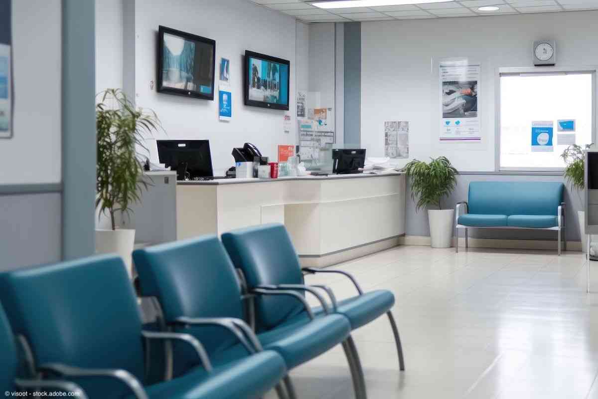 Hospital waiting room with reception counter at medical facility | Image Credit: © visoot - stock.adobe.com