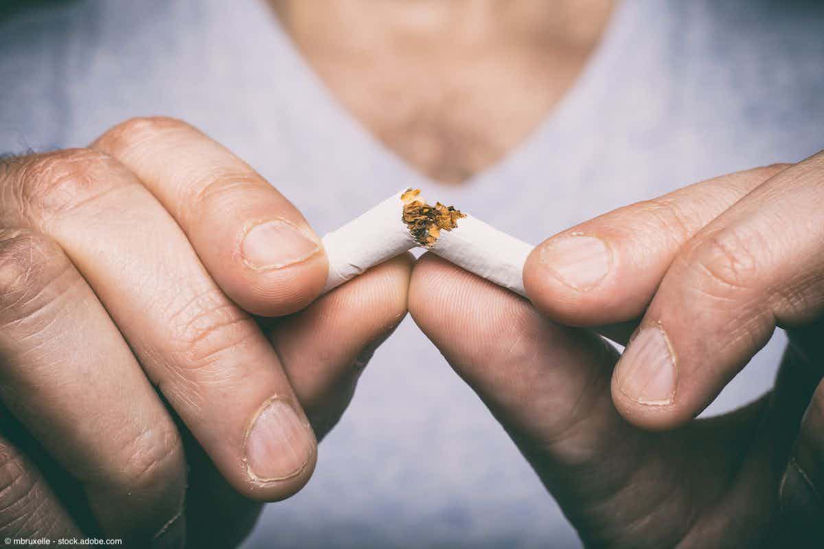 Quitting smoking - male hand crushing cigarette | Image Credit: © mbruxelle - stock.adobe.com 