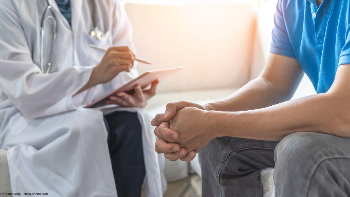 Man talking with a doctor | Image Credit: © Chinnapong - stock.adobe.com